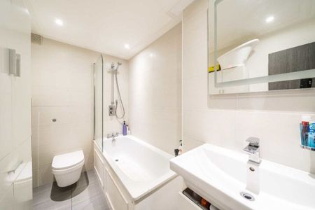 Lower Square, Old Isleworth, TW7 - Photo 5