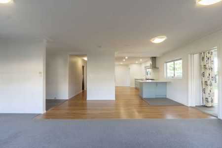 Well Presented Four Bedroom Brick Home - Photo 2