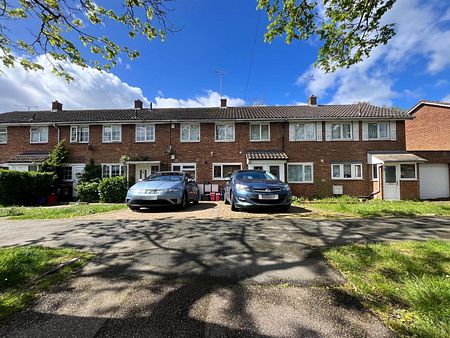 1 bed maisonette to rent in Rockingham Way, Stevenage, SG1 - Photo 2