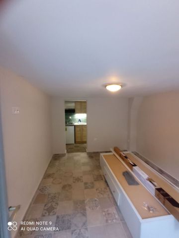 Studio/Γκαρσονιέρα για ενοικίαση Κέντρο (Μηχανιώνα) - Photo 2