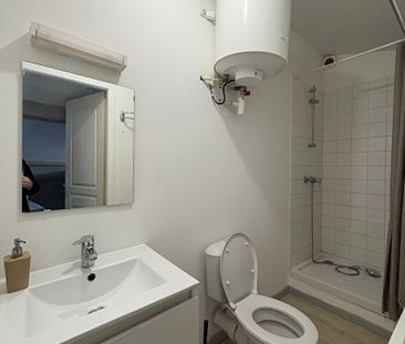 Location Appartement 1 pièce 18m² - Photo 2