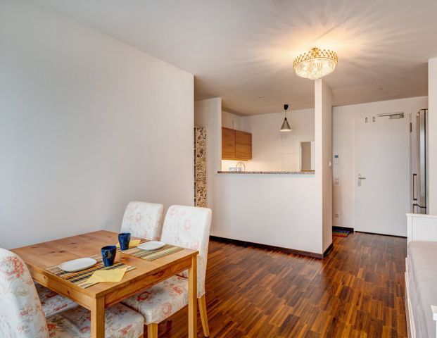 Very attractively furnished apartment in Berg am Laim - Foto 1