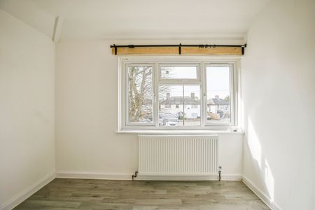 Camden Gardens - Photo 2