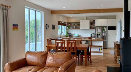 Large Family Home In Sought After Area! - Photo 3