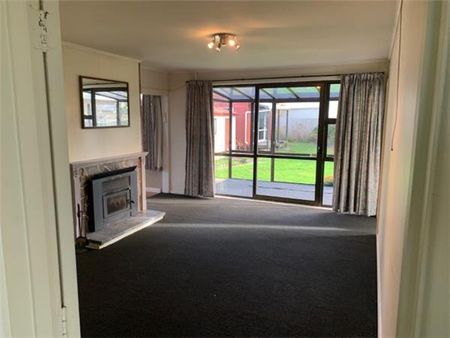 176 Aorangi Road , Bryndwr, Christchurch City - Your Short Term Solution - Photo 2