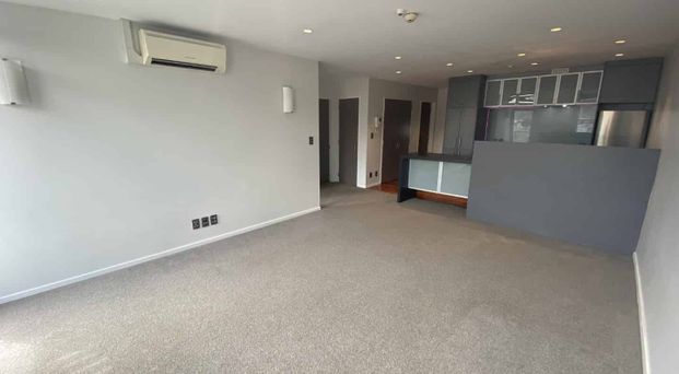 Modern Living in Central Petone - Photo 1