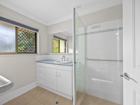 2 Marilyn Street, Karalee QLD 4306 - House For Rent | Domain - Photo 5