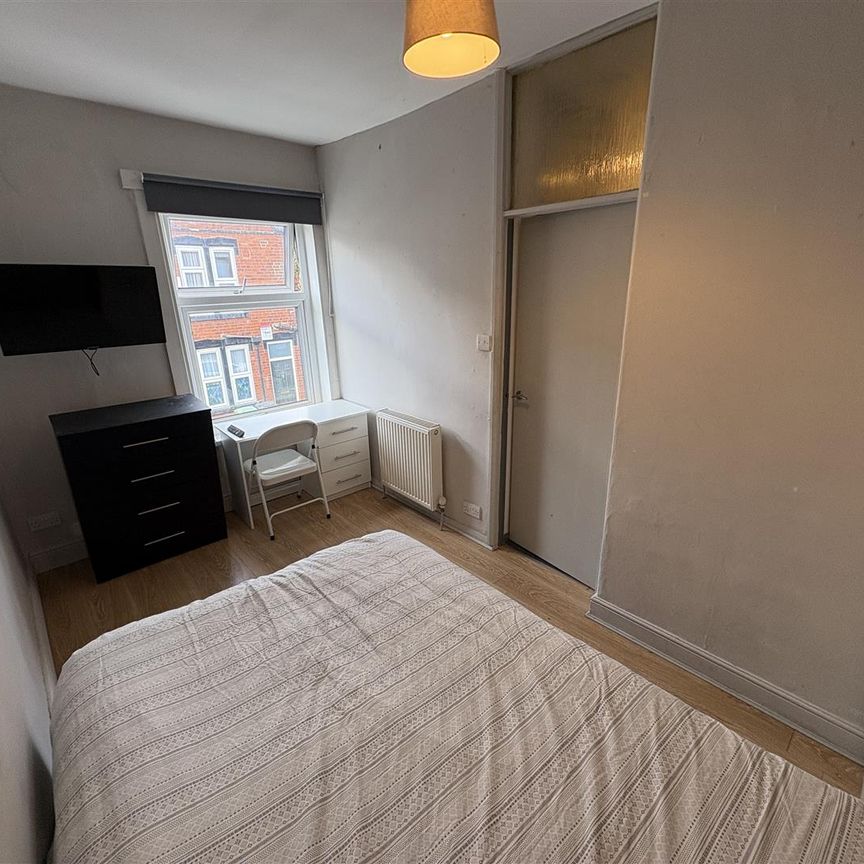 Autumn Street, Hyde Park, LS6 1RH, Leeds - Photo 1