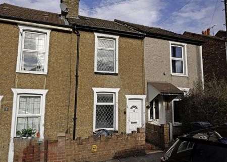 2 bedroom terraced house to rent - Photo 3