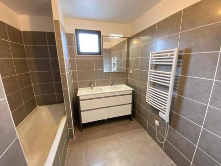 Location appartement 4 pièces 75.88 m² à Montpellier (34000) - Photo 2