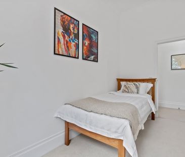 2 Bed Flat, Hollingside, SO17 - Photo 4