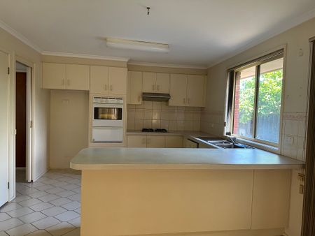 Close to Everything in Springvale - Photo 2