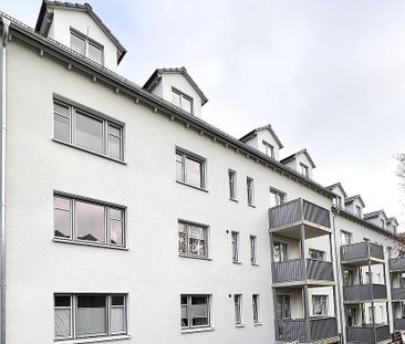 Schöne 2 ZKB mit Balkon nahe Park Schönfeld! - Photo 3