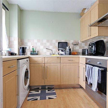 2 bedroom flat to rent - Photo 3