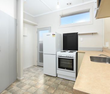 41 Riselaw Road, Calton Hill - Photo 2
