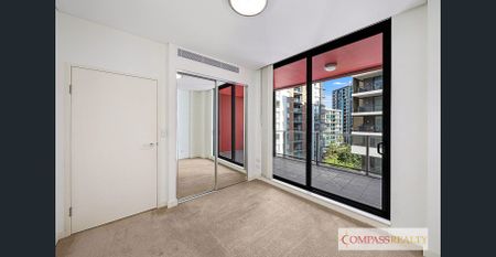 1-bedroom modern apartment located in the ever-popular "Verge" building - Photo 2