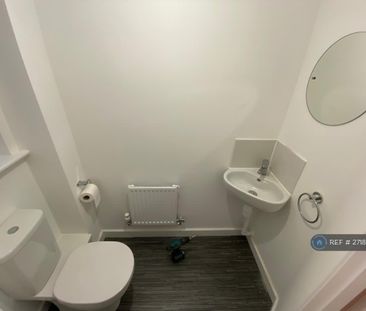 3 bedroom terraced house to rent - Photo 5