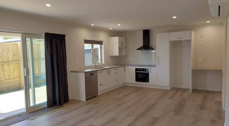 Brand New - Built as Long Term Rental - Photo 3