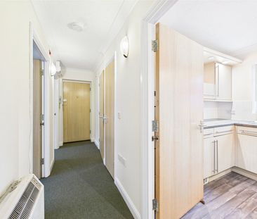 Pinkers Mead, Emersons Green, Bristol, BS16 - Photo 3