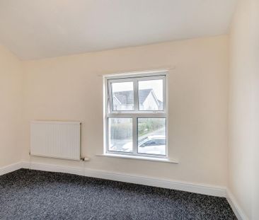 3 bedroom end of terrace house to rent - Photo 6