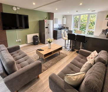 1 bedroom in a house share to rent - Photo 1