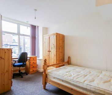 7 bedroom end of terrace house to rent - Photo 3