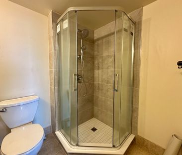 For Lease - 2760 Carousel Crescent Unit# 1508, Blossom Park - Airpo... - Photo 5