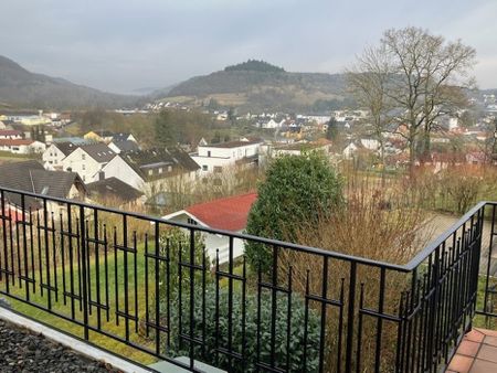 Haus 9 Zimmer zu vermieten in Echternacherbrück - Photo 2