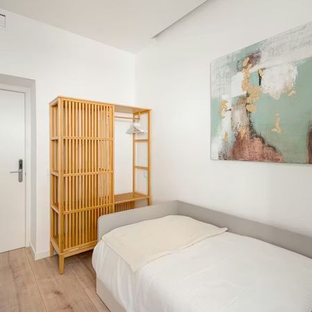 Calle del Cardenal Cisneros, Madrid, Community of Madrid 28010 - Photo 3