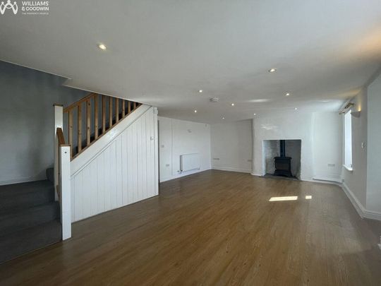 4 bedroom detached house to rent - Photo 1