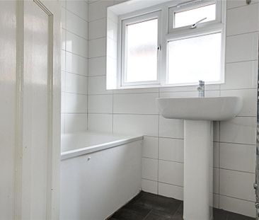 2 bedroom maisonette to rent - Photo 6