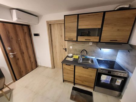 Studio/Γκαρσονιέρα για ενοικίαση Αντιγονιδών (Κέντρο Θεσσαλονίκης) - Photo 4