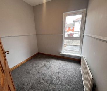 27 Oakley Street, Belfast, BT14 8BL - Photo 4