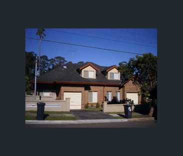 MODERN TOWNHOUSE - Photo 1