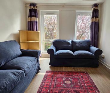 4 bedroom flat share to rent - Photo 4