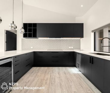 16 Tunnel Beach Road, Blackhead - Photo 2