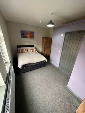 Room 5, 56 Broxholme Lane - Photo 3