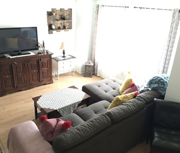 For Lease - 1020 Dunsley Way Unit# 11, Whitby, Ontario - Photo 1