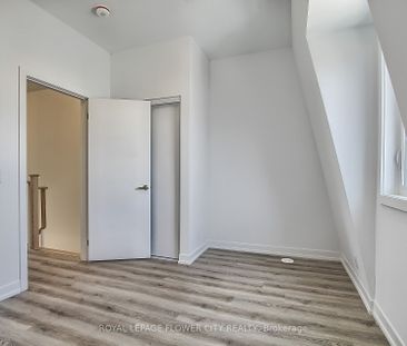 For Lease - 98 Bartley Drive, Toronto, Ontario - Photo 3