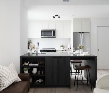 170 René-Lévesque East, Montréal, QC - Photo 1