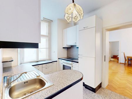 2-Zimmer-Altbauwohnung in bester, zentraler Lage! - Photo 2