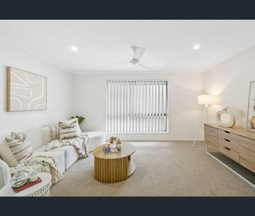 Brightwater Family Home - Photo 4