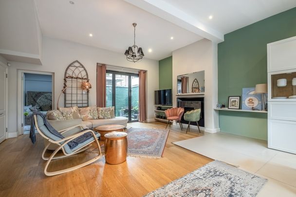 4 bedroom detached house to rent - Photo 1