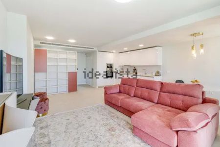 Alquiler de piso en Calle Concha Méndez - Photo 3