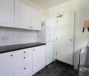 3 bedroom terraced house to rent - Photo 6