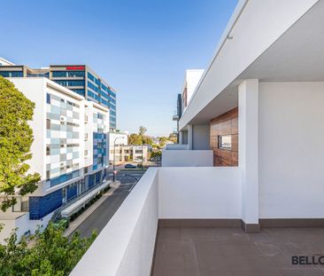 Modern Two-Bedroom Apartment with Resort-Style Amenities in Rivervale - Photo 2