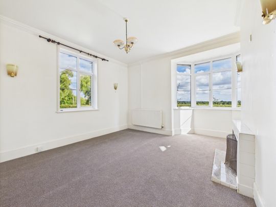 Murrells End, Hartpury, Glos, Gloucestershire, GL19 - Photo 1