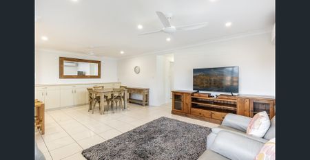 Relaxed Coastal Living - Photo 2