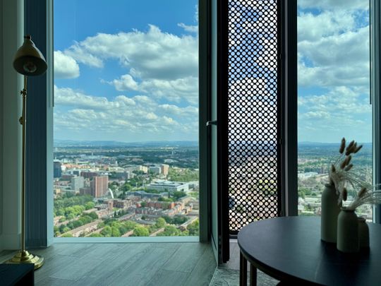 2 Bed Flat, Silvercroft Street, M15 - Photo 1