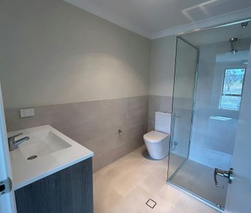 FAMILY HOME IN KOOTINGAL - Photo 5